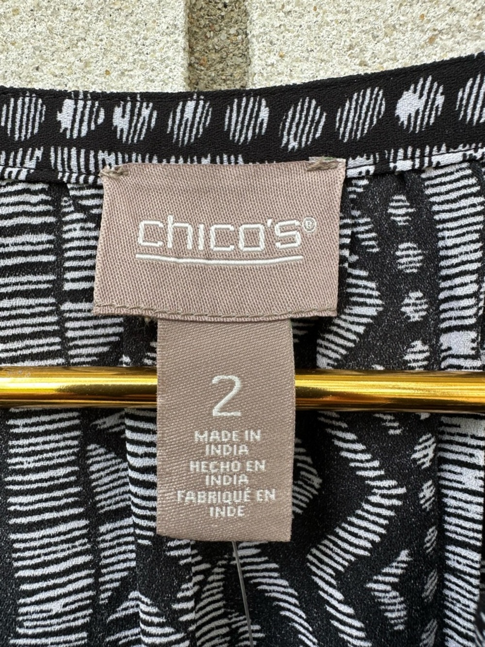 Chico’s Black White Tribal Ethnic Diamond Ikat Beaded Neck Boho Blouse 2 NWT - Picture 5 of 9